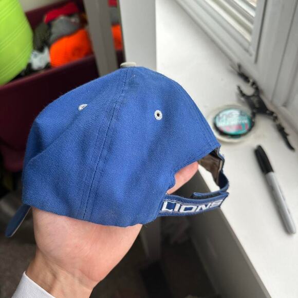 Vintage 00s Y2K Detroit Lions Thrashed Worn Striped Sporty NFL Football Baseball - Picture 3 of 8